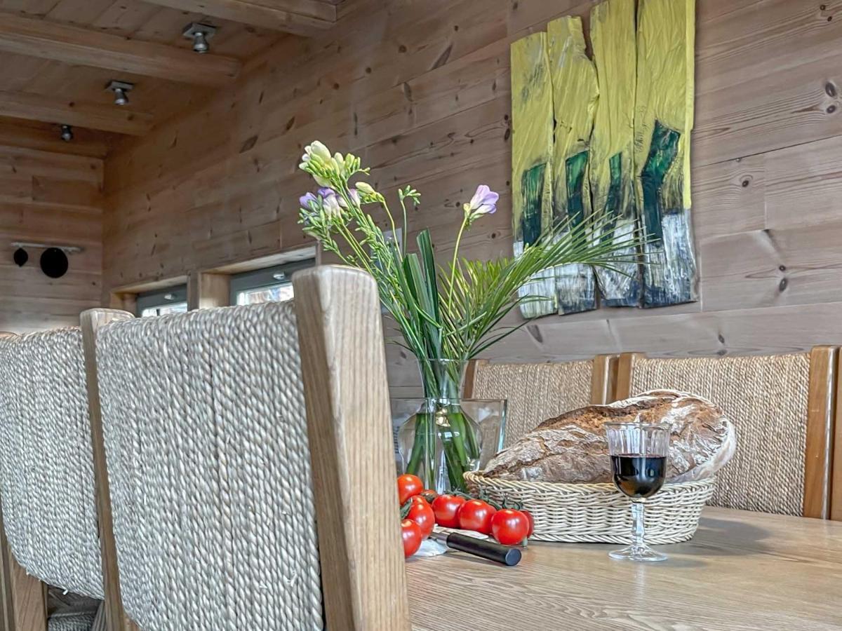 Traumhaff Kuestenchalets - Einzigartige Chalets An Der Ostsee. Ganz Aus Laerchenholz Mit Kamin Und Sauna Vogelsang-Warsin Eksteriør billede
